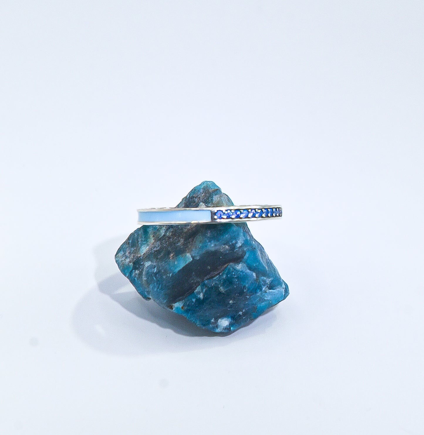 Pandora Radiant Hearts of Pandora Ring with Air blue Enamel