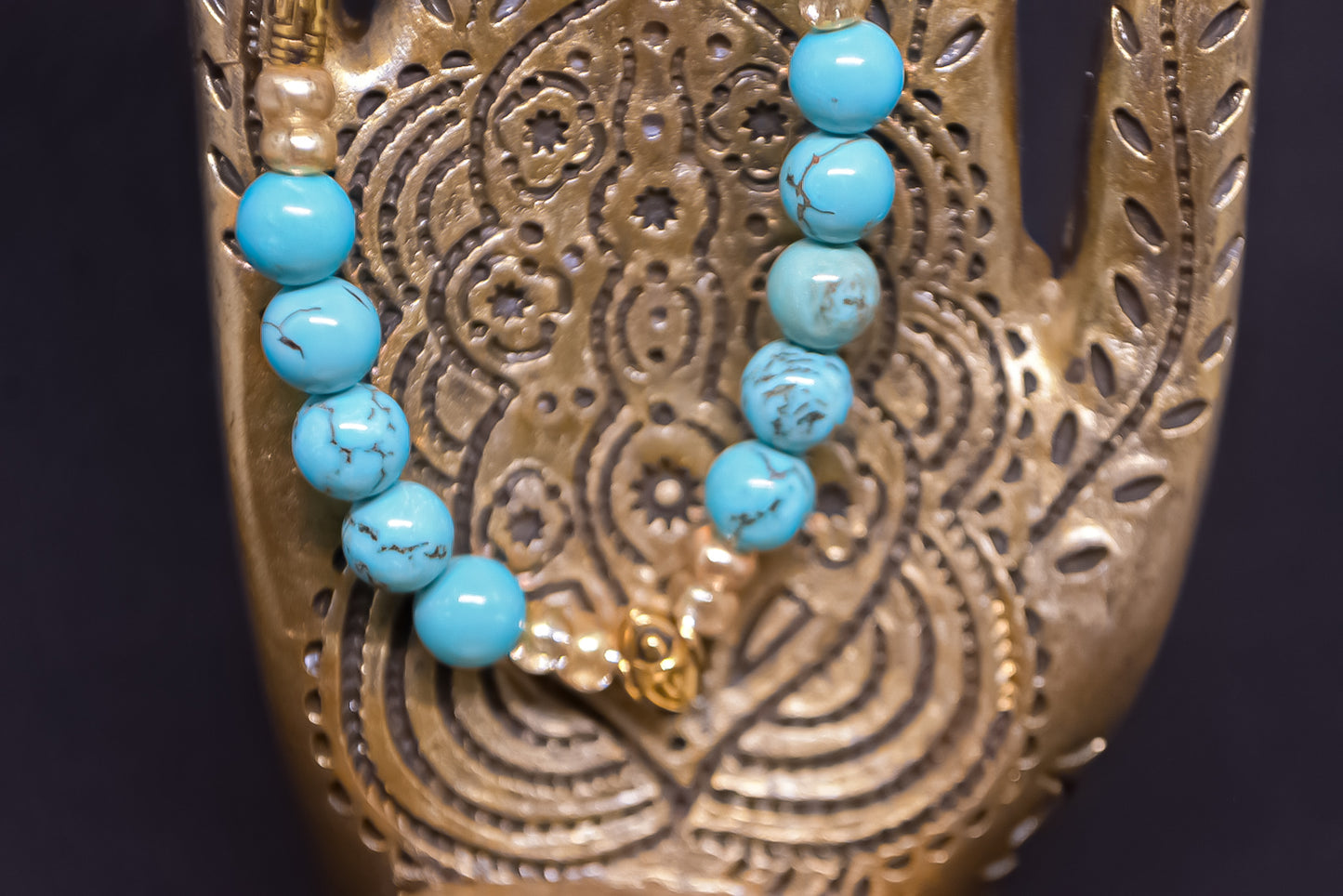 Luna Natural Turquoise brancelet with golden ancient beads 6mm