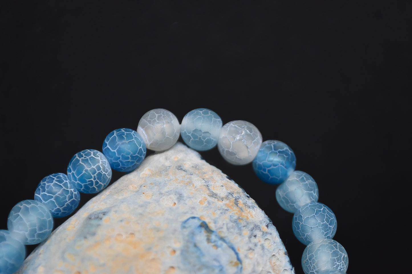 LUNA Blue Agate weathered 8mm beads bracelet