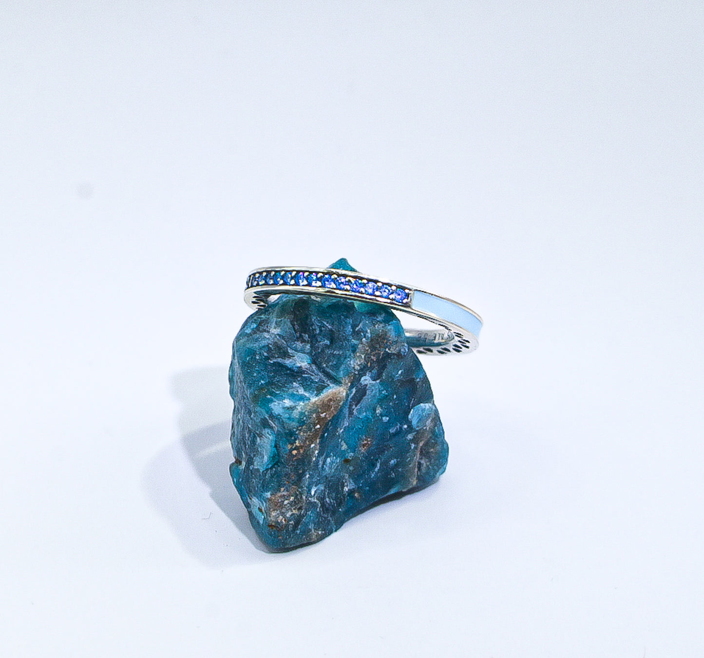 Pandora Radiant Hearts of Pandora Ring with Air blue Enamel