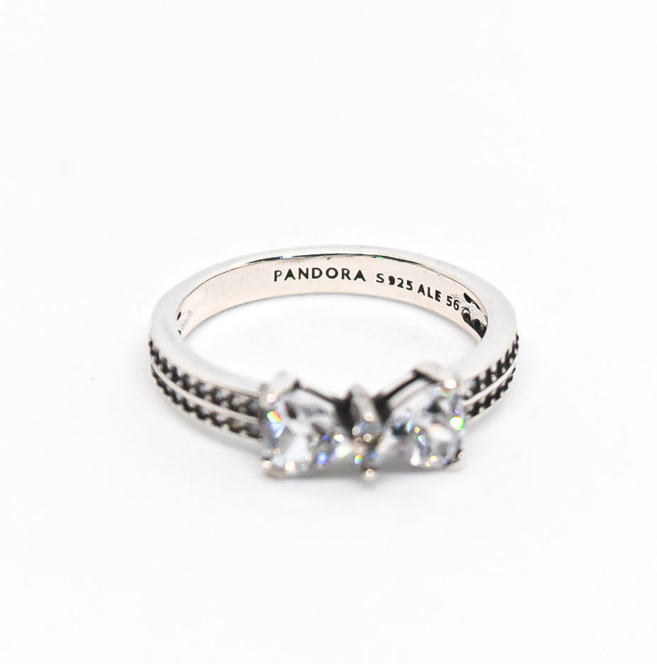 PANDORA Sparkling Bow  Ring