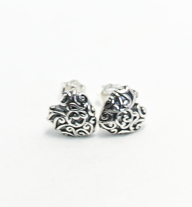 Pandora Regal heart retired stud earrings